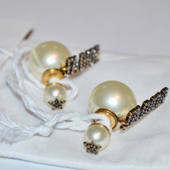 CHRISTIAN DIOR TRIBALES PEARL J'ADIOR CHARM EARRINGS $530 - Picture 3 of 7